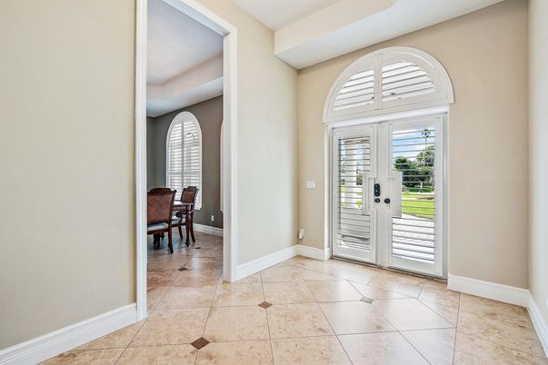 Dining room, Interior