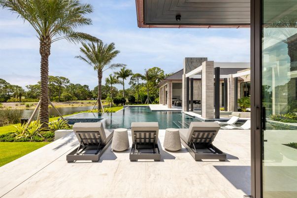Exterior, Pool, Water