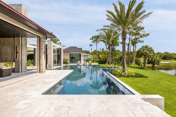 Exterior, Pool, Water