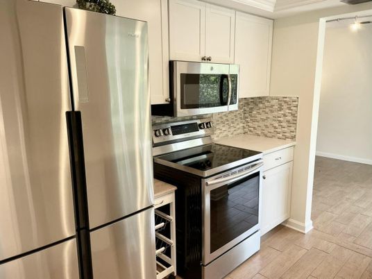 Interior, Kitchen, Stainless Steel Appliances, Wood Texture Flooring