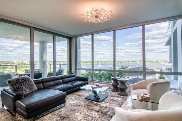 Interior, Living room, Sun Room, Water