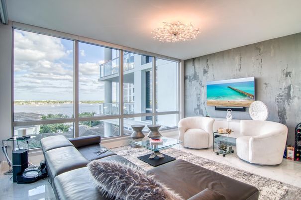 Interior, Living room, Water