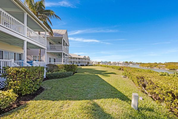 Backyard, Exterior, Water