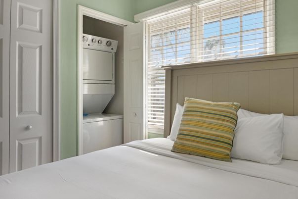 Bedroom, Interior, Utility Closets, Washer