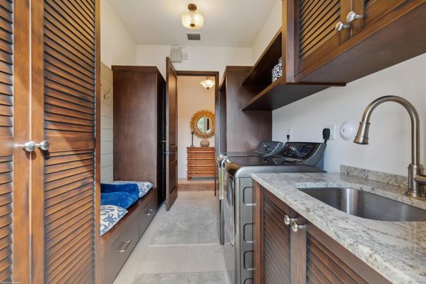 Interior, Washer