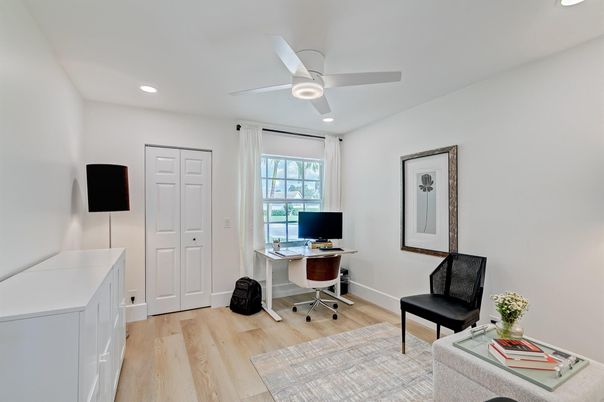 Home Office, Interior, Recessed Lighting, Wood Texture Flooring