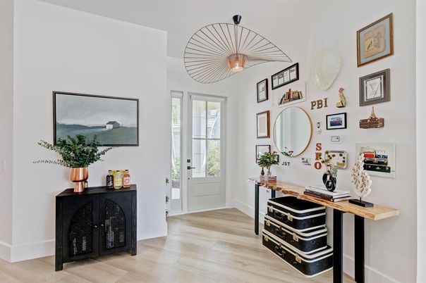 Interior, Pendant Lights, Wood Texture Flooring