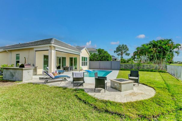 Backyard, Exterior, Pool