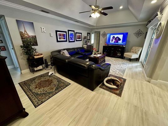 Interior, Living room, Recessed Lighting, Wood Texture Flooring