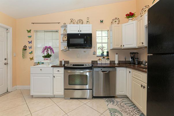 Interior, Kitchen, Stainless Steel Appliances