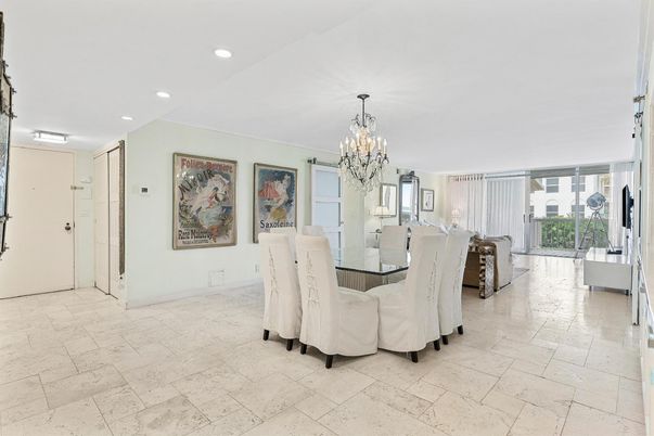 Chandelier, Dining room, Interior, Recessed Lighting