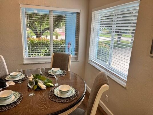Dining room, Interior