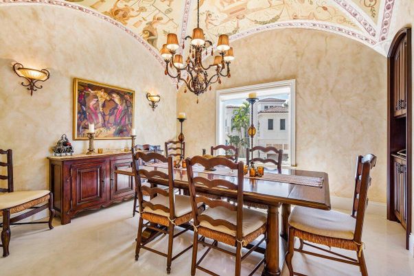 Chandelier, Dining room, Interior
