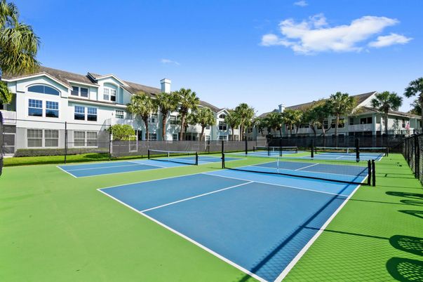 Exterior, Tennis Courts