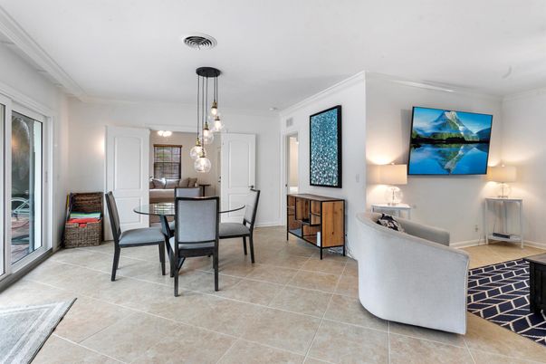 Dining room, Interior, Pendant Lights