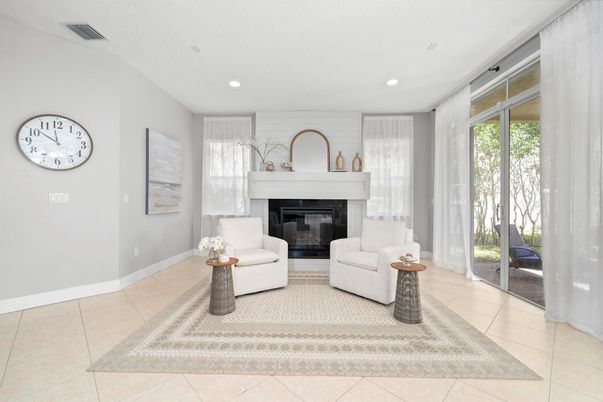 Fireplace, Interior, Recessed Lighting