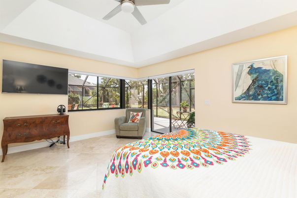 Bedroom, Interior, Sun Room