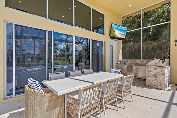 Dining room, Exterior, Interior, Sun Room
