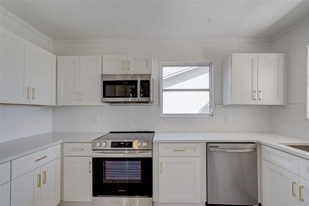 Interior, Kitchen, Stainless Steel Appliances