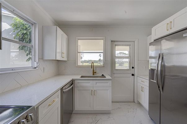 Interior, Kitchen, Marble, Stainless Steel Appliances
