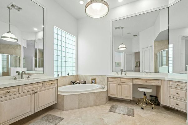 Bathroom, Dual Sink Vanities, Interior, Pendant Lights, Recessed Lighting