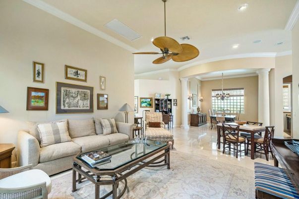 Chandelier, Dining room, Interior, Living room, Pendant Lights, Recessed Lighting