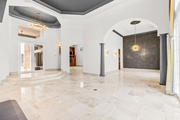 Chandelier, Empty room, Interior, Pendant Lights