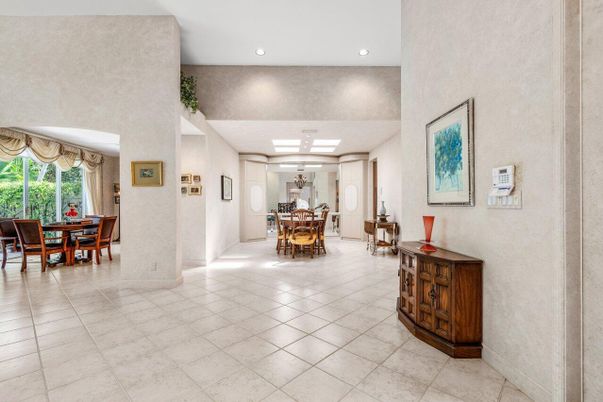 Dining room, Interior, Recessed Lighting
