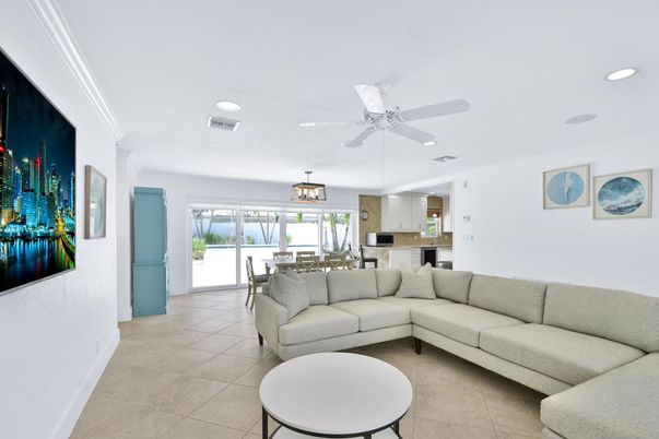 Dining room, Interior, Kitchen, Living room, Recessed Lighting