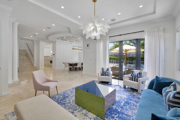 Chandelier, Dining room, Interior, Living room, Recessed Lighting
