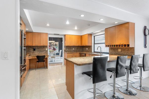 Interior, Kitchen, Recessed Lighting