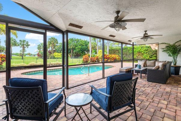 Interior, Pool, Sun Room