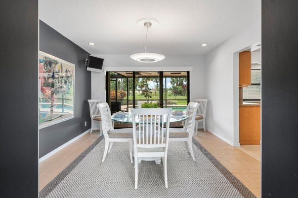 Interior, Pool, Sun Room