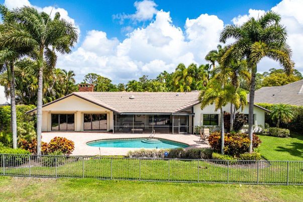 Backyard, Exterior, Pool