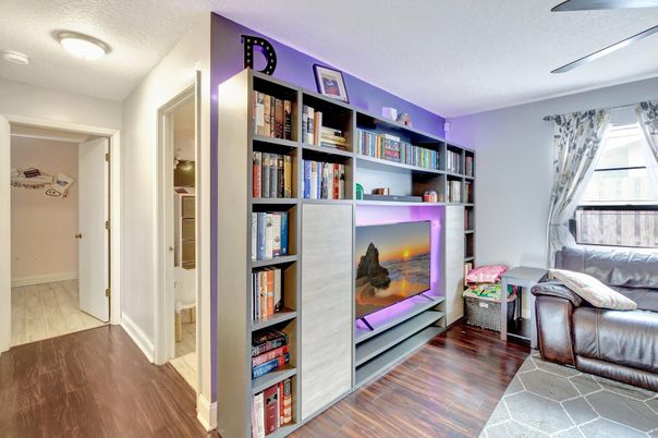 Interior, Recessed Lighting, Wood Texture Flooring
