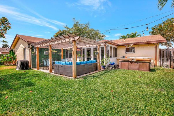 Backyard, Exterior, Hot Tub, Pool