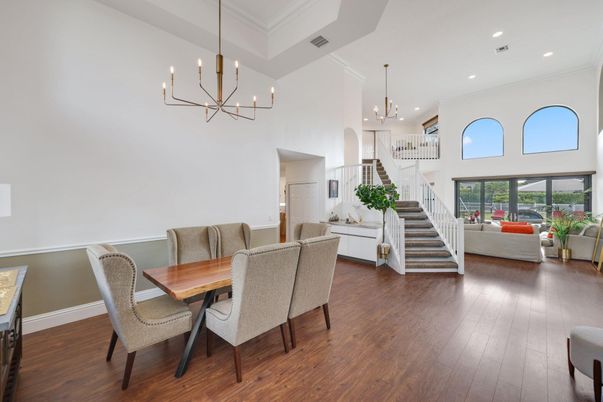Chandelier, Dining room, Interior, Living room, Pendant Lights, Recessed Lighting, Wood Texture Flooring