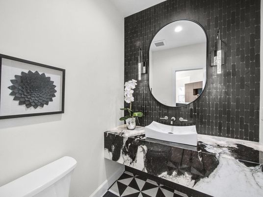 Bathroom, Interior, Recessed Lighting