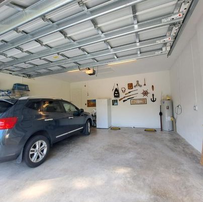 Garage, Interior