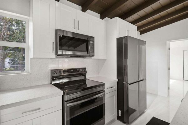 Interior, Kitchen, Stainless Steel Appliances, Wooden Beams, Wooden Ceilings