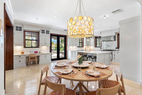 Dining room, Interior, Kitchen, Pendant Lights, Recessed Lighting, Stainless Steel Appliances