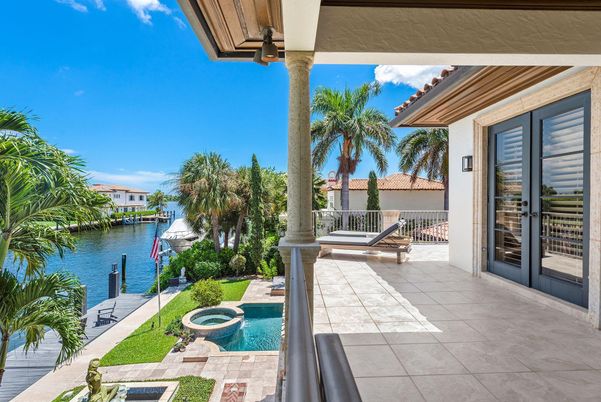 Exterior, Pool, Water