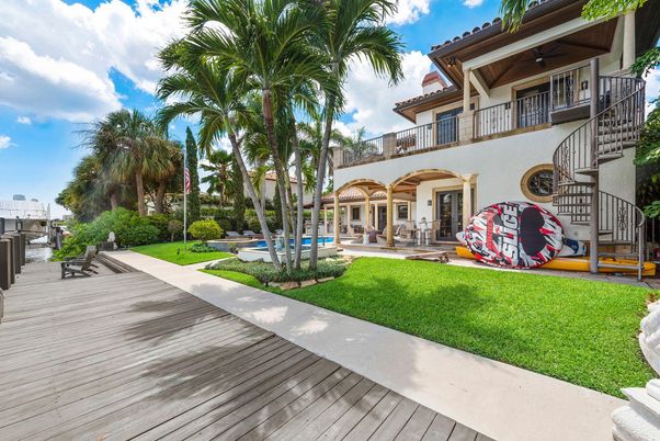 Backyard, Exterior, Pool