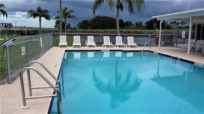 Exterior, Pool, Water