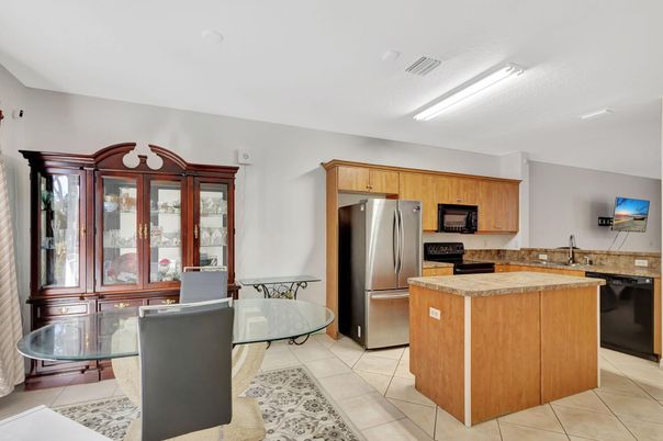 Dining room, Interior, Kitchen, Stainless Steel Appliances
