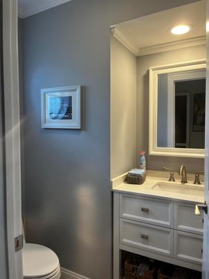 Bathroom, Interior, Recessed Lighting
