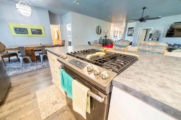 Dining room, Interior, Kitchen, Stainless Steel Appliances, Wood Texture Flooring