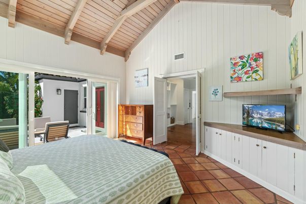 Bedroom, Interior, Wooden Beams, Wooden Ceilings
