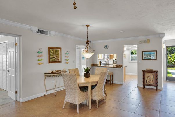 Dining room, Interior, Kitchen, Pendant Lights