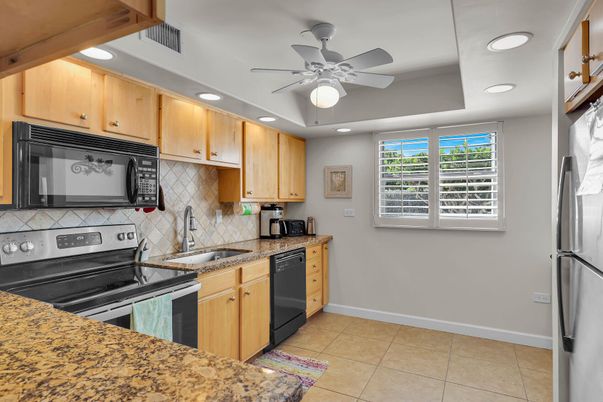 Interior, Kitchen, Recessed Lighting